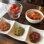 肉山 - マスタード、柚子胡椒、コチュジャン