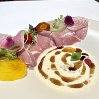 テストキッチンエイチ - たっぷり季節野菜と自家製ハムのチーズスープ