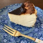 熟成バスクチーズケーキ直売所 - カッサータのように