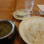 Eberesutomura - ほうれん草とチキンのカレー。ライスでお願い。