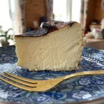 熟成バスクチーズケーキ直売所 - フレッシュ感満載