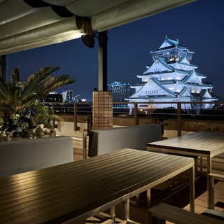 [Dinner] Enjoy a BBQ in front of the beautifully lit Osaka Castle