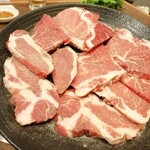 炭火焼肉 新家 - イベリコ豚ロース（塩）