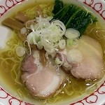 きび太郎 - 鶏油も利いた「きび」らしいラーメン！
