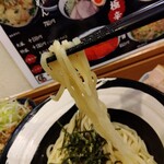 俺の中華たなか家 - 麺リフト⤴️そのまま食べても旨い麺♥️