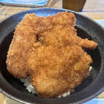 Tarekatsu - カツ丼セット 920円