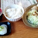 Taishuu Torisakaba Tenten - 鶏モモ肉の唐揚げ定食