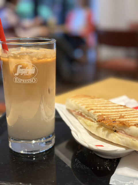 セガフレード・ザネッティ 広尾ガーデンヒルズ店 - 広尾/カフェ | 食べログ