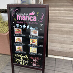 marica - オープン直前にメニュー看板を設置。