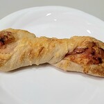 ネモ・ベーカリー - ボーン