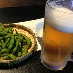 Torikawa Takenoya Takamasa - 枝豆と生ビール大ジョッキ