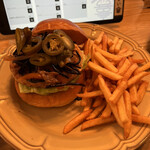 KAKUMEI Burger & cafe - ベジバーガーのハラペーニョトッピング