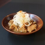 炭火焼肉ホルモン うらら - 【もつ煮込み】