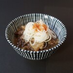 炭火焼肉ホルモン うらら - 【黒毛和牛の牛すじ煮】