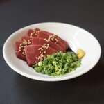 炭火焼肉ホルモン うらら - 【牛ハツ刺し】