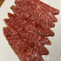 ANIKU produced by 新井屋 - 本日の厳選赤身肉-トモサンカク-
