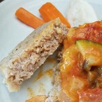 キッチン ブルー グローブ - 鶏肉とチーズのテリーヌの断面