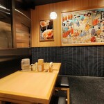 Chuukasoba Tsukemen Gyoku - 2023年4月21日(金) 18時30分〜 店内テーブル席