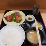 季節料理 魚竹 - 三点盛り定食