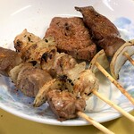 焼き鳥きむら - ハツ、レバー、皮、砂肝