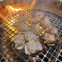 ホルモン焼肉 富や 栄店 - 