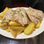 チャリアーノ - アンチョビバターポテト