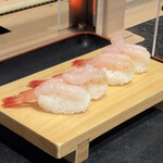 沼津魚がし鮨 流れ鮨 - 