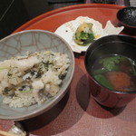 日本料理 晴山 - 細工されたキュウリと酢味噌に、おみおつけで。