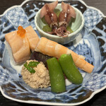 和旬 Kien - ホタルイカ暖かい　臭みなくて美味しい。鯛子、車海老、サーモンの押し寿司