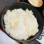 大衆食堂 きぬ川 - ごはんの盛りも良好♫