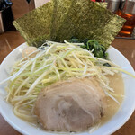 横浜家系ラーメン 孝太郎 - 