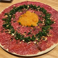 肉寿司 肉和食 KINTAN コレド室町 - プラチナユッケ雲丹の乗せ♪