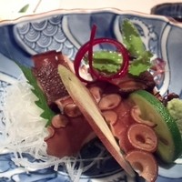 本等鮨 海馬 本店 - タコもつまみで。