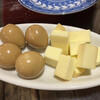 チャリアーノ - 燻製チーズと燻製たまご