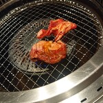 Yakiniku Guri Guriya Premium - 焼いてるところ