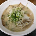 自家製麺 製麺王 - 豚骨チャーシュー麺(細麺)