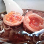 濃厚魚介らぅ麺 純 - 味付け玉子つき。