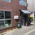 Kafe Ando Rosuta Suto Renji Furutsu - 外観。