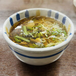 大谷製麺工場 - ◎めん汁は、優しい味わい。