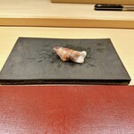 パルコ フィエラ - 発酵きのこのエキスで蒸した利尻産天然アワビ