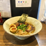 Menya Sakurakaze - ・バラ肉チャーシュー麺 醤油 1,080円/税込
                      ・味玉 1個 110円/税込