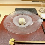 パルコ フィエラ - 函館産ミルクジェラート（雌のふきのとう、京都のクラフトジン）