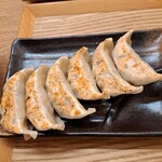 Nikujiru Gyouza No Dandadan - 焼き餃子