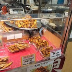 Kano Takumi Warabino - 店頭陳列