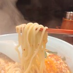 Ganso nitantanmen hompo - 麺 リフト