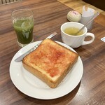 ジョナサン - 料理写真:ブレッドモーニング499円