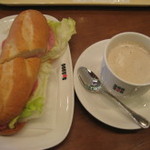 ドトールコーヒーショップ - ミラノサンドＡとソイラテ