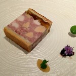 ラチュレ - シャポンのパテ・アン・クルート