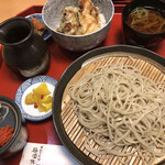 Teuchi Soba Gokurakuno - おそばとミニ天丼セット