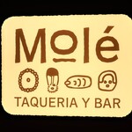Mole TAQUERIA Y BAR - お店のロゴマーク